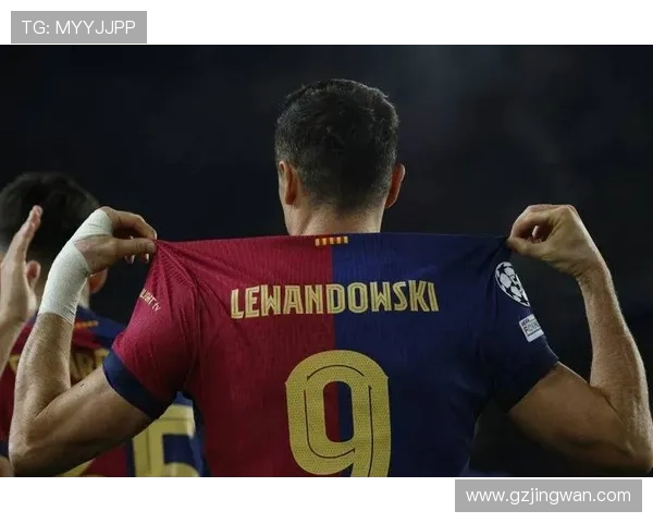 莱万恢复训练状态费兰积极合练克里斯滕森缺席今日训练情况分析